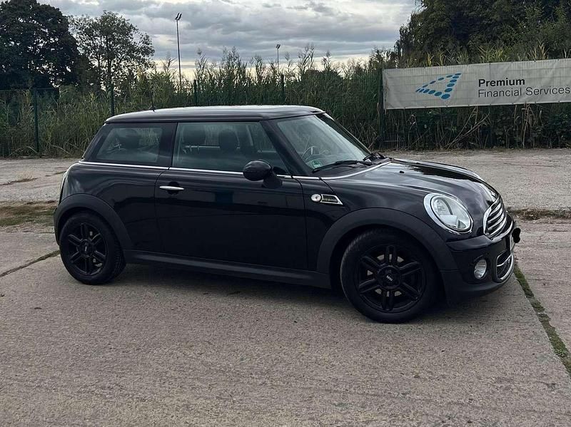 Gebraucht Mini ONE 75 PS (55 kW) 2013 Schwarz Kleinwagen