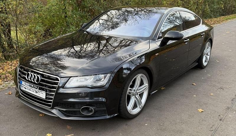 Schwarz Gebraucht 2011 Audi A7 Ambiente Limousine | 10.900 € - Bild 1/4