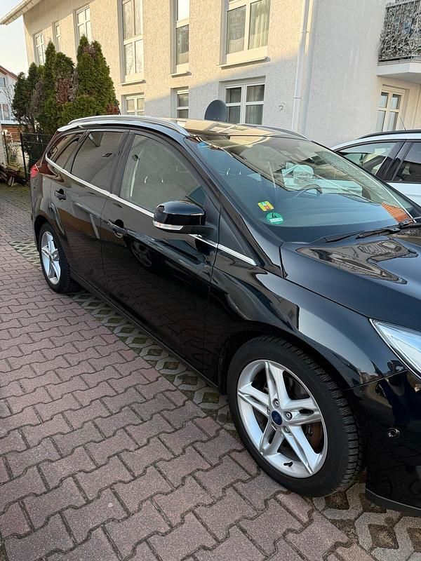 Usata Ford Focus 150 CV (110 kW) 2018 Nero Station wagon