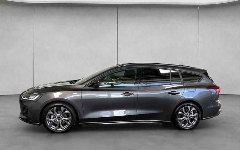 Gebraucht Ford Focus ST-Line X 155 PS (114 kW) 2024 Grau Kombi