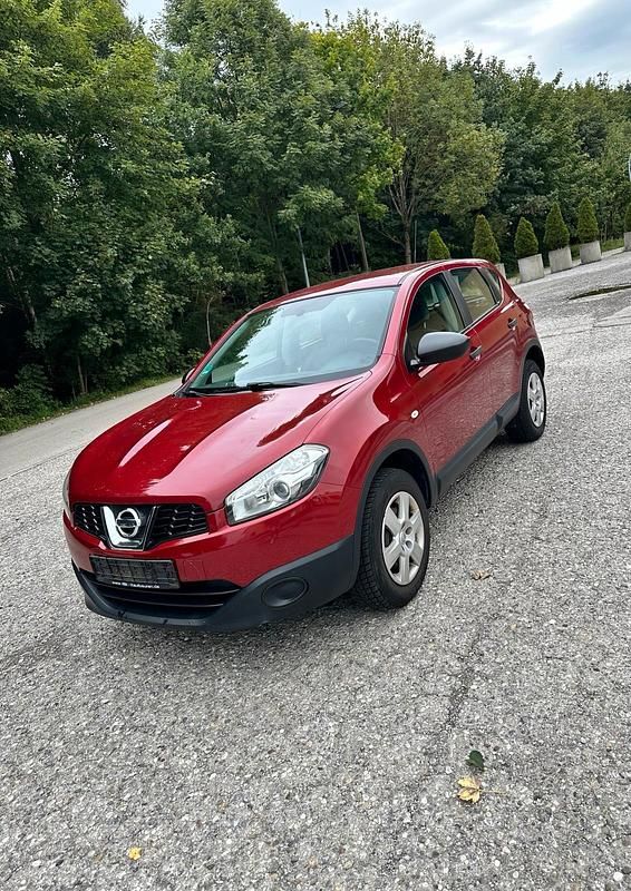 Rot Gebraucht 2013 Nissan Qashqai SUV | 5.700 € (Superpreis) - Bild 1/4