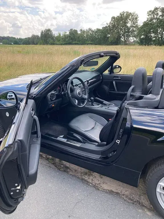 Gebraucht Mazda MX5 Center-Line 126 PS (92 kW) 2013 Schwarz Cabrio