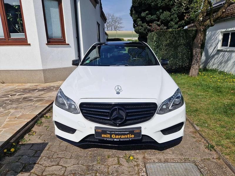 Gebraucht Mercedes E300 AMG 249 PS (183 kW) 2014 Polarweiss  unilack Limousine