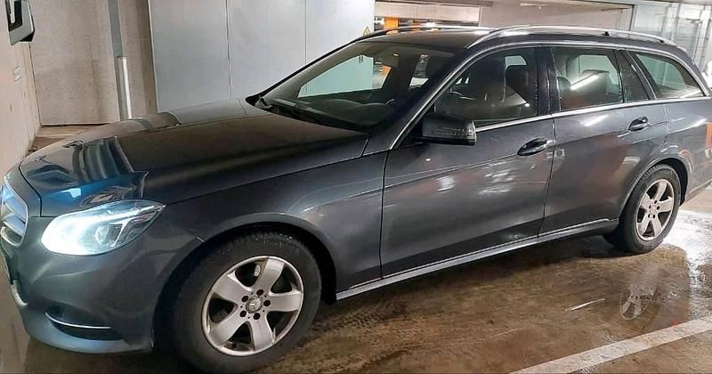 Gebraucht Mercedes E250 Avantgarde 204 PS (150 kW) 2014 Kombi