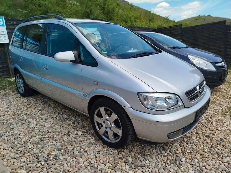 Silber Gebraucht 2005 Opel Zafira Njoy Van / Kleinbus | 2.100 € (Fairer Preis) - Bild 1/4