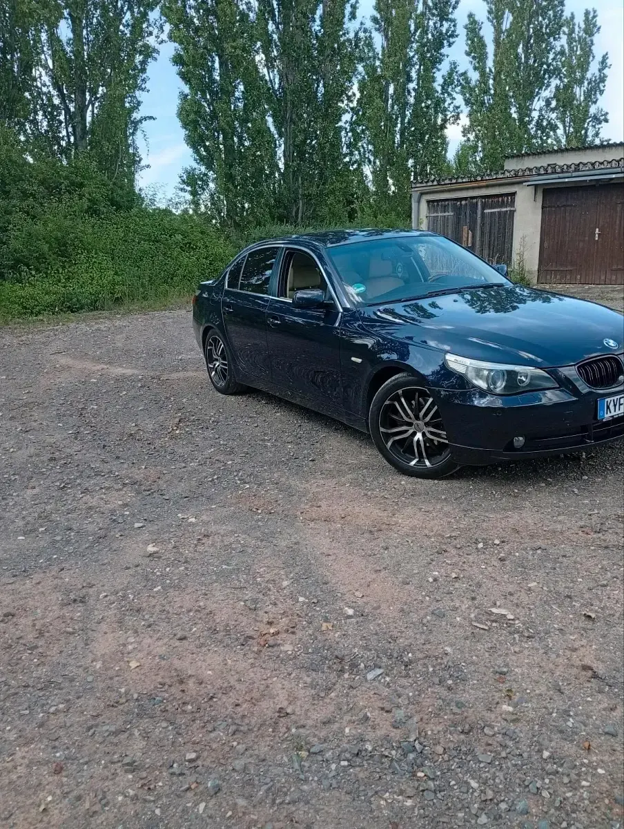 Gebraucht BMW 525 218 PS (160 kW) 2006 Blau Limousine