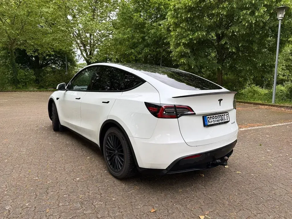 Gebraucht Tesla Model Y Performance 320 kW (436 PS) 2022 Weiß SUV