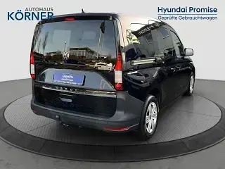 Używany VW Caddy Basis 122 KM (89 kW) 2021 Czarny Minivan