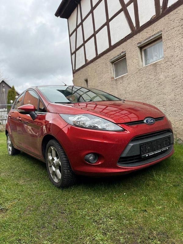 Gebraucht Ford Fiesta Trend 97 PS (71 kW) 2009 Orange Kleinwagen