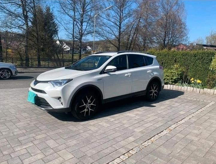 Andere farben Gebraucht 2017 Toyota RAV4 Hybrid SUV | 19.800 € (Fairer Preis) - Bild 1/4