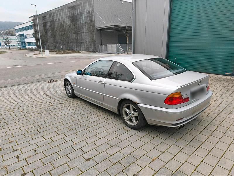 Gebraucht BMW 325 192 PS (141 kW) 2000 Silber Coupé
