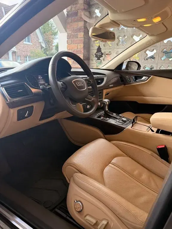 Gebraucht Audi A7 Sportback Ambiente 313 PS (230 kW) 2012 Braun Kleinwagen