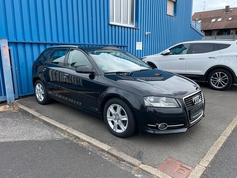 Schwarz Gebraucht 2012 Audi A3 Sportback Limousine | 5.700 € (Fairer Preis) - Bild 1/4
