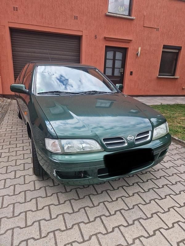 Grün Gebraucht 1998 Nissan Primera Kleinwagen | 1.100 € - Bild 1/4
