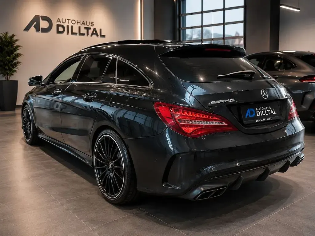 Gebraucht Mercedes CLA45 AMG AMG 381 PS (280 kW) 2019 Schwarz Coupé