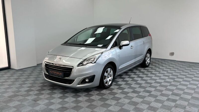 Gebraucht Peugeot 5008 Active 114 PS (83 kW) 2014 Grau Van / Kleinbus