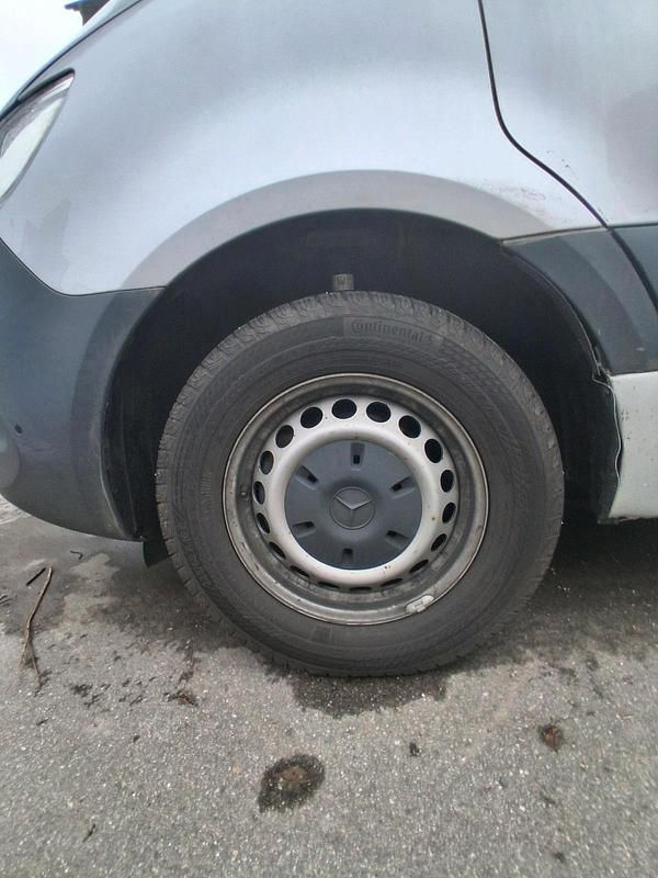 Gebraucht Mercedes Sprinter 143 PS (105 kW) 2021 Silber Van