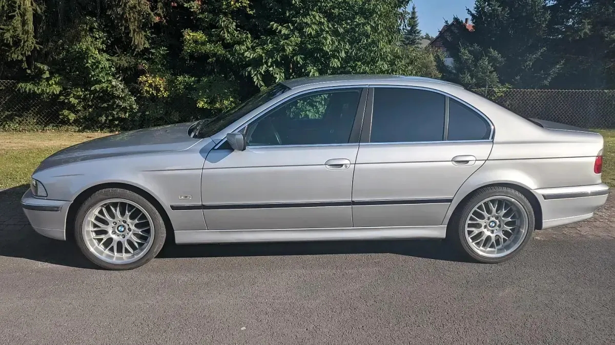 Gebraucht BMW 520 150 PS (110 kW) 1999 Silber Limousine
