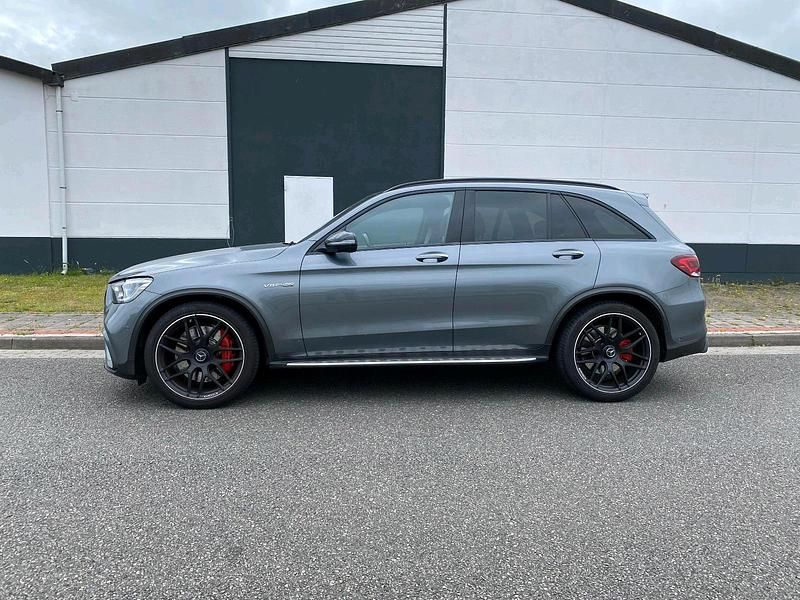 Grau Gebraucht 2020 Mercedes GLC63 AMG AMG SUV | 68.000 € (Teuer) - Bild 1/4
