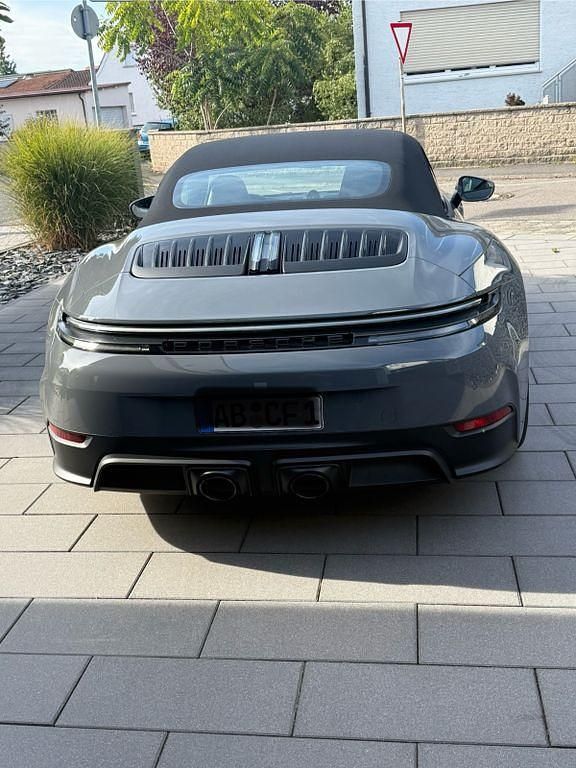 Gebraucht Porsche 911 Carrera Cabriolet 541 PS (397 kW) 2025 Grau Cabrio