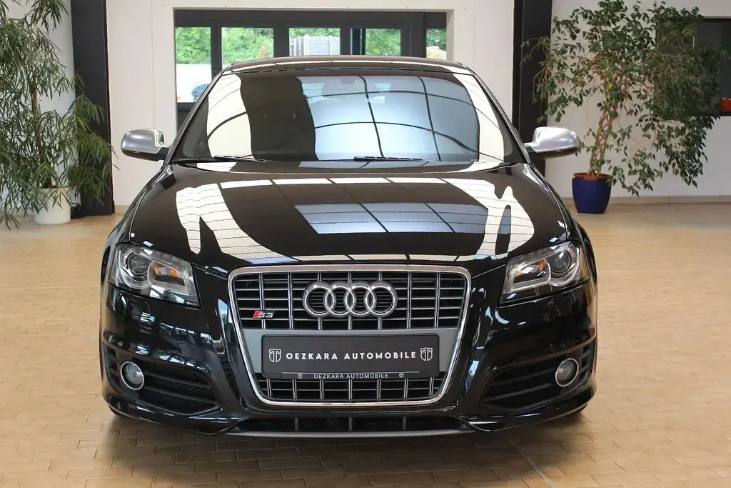 Gebraucht Audi S3 Ambition 265 PS (194 kW) 2011 Schwarz Kleinwagen