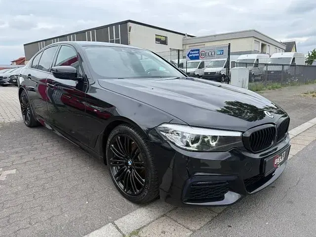 Gebraucht BMW 530 M Sport 252 PS (185 kW) 2020 Saphirschwarz Limousine