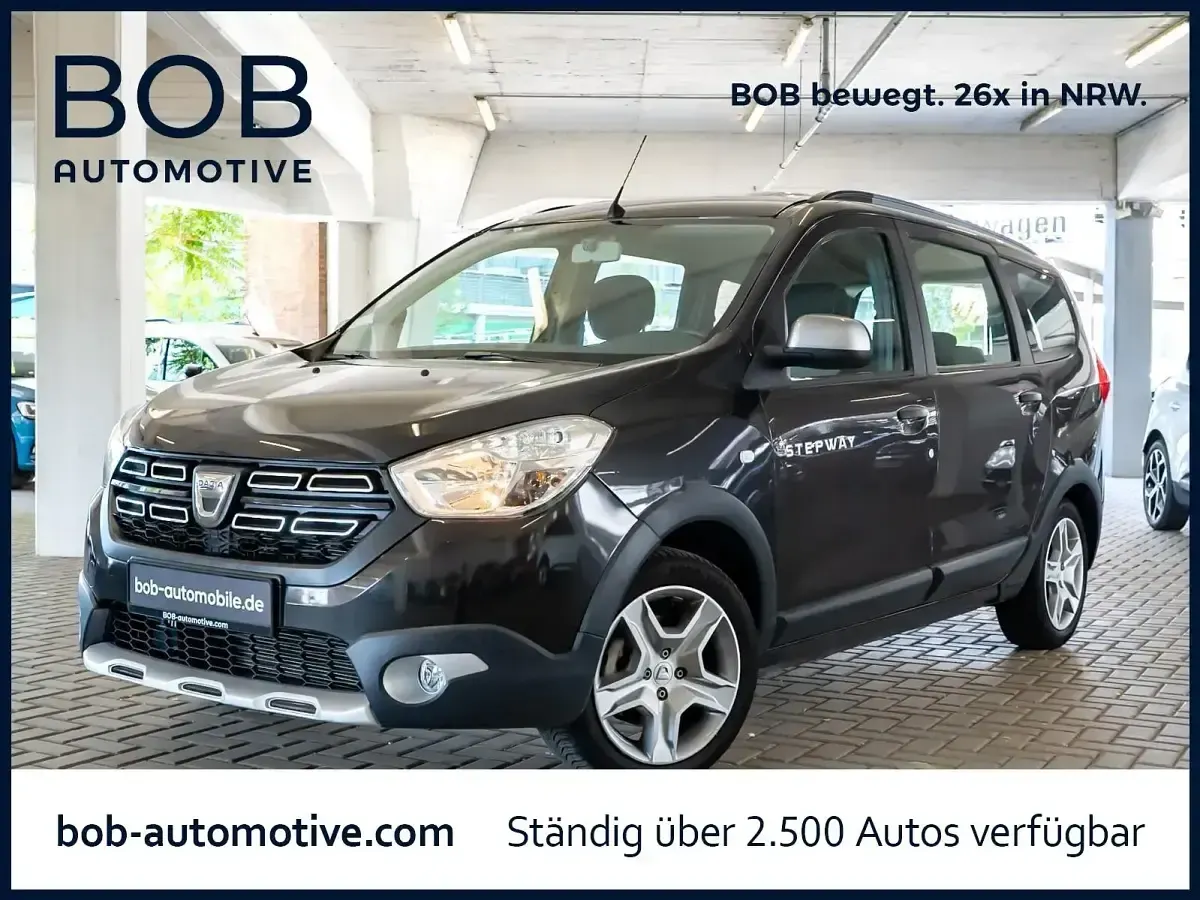 Gebraucht Dacia Lodgy Stepway 131 PS (96 kW) 2021 Van / Kleinbus
