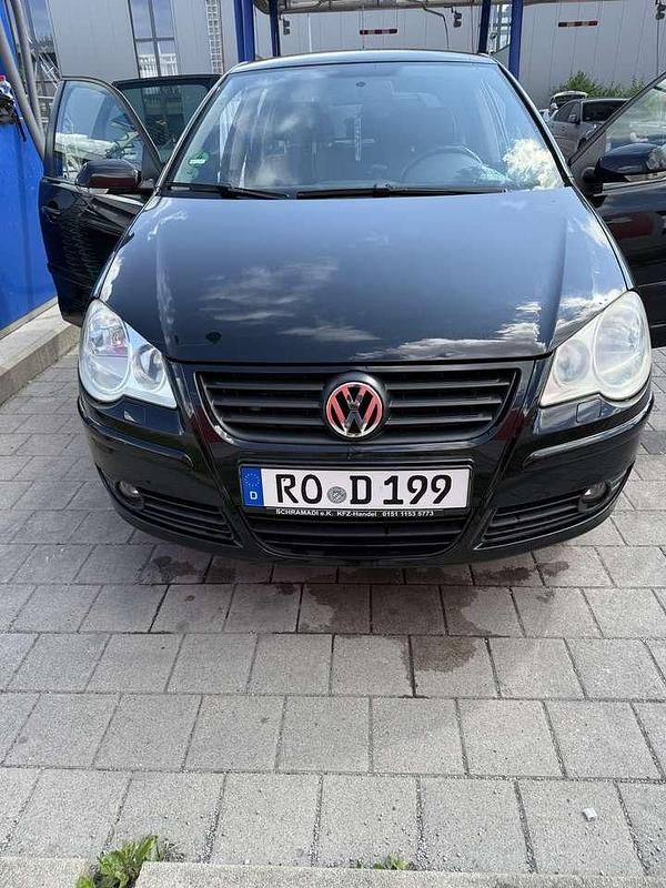 Schwarz Gebraucht 2009 VW Polo United Limousine | 2.000 € (Guter Preis) - Bild 1/4