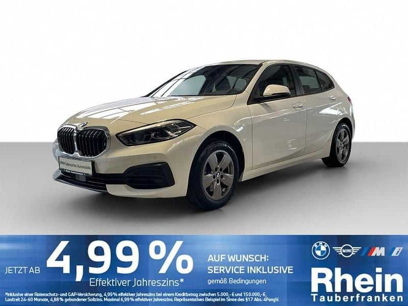 Weiß Gebraucht 2022 BMW 118 Advantage Kleinwagen | 20.640 € (Guter Preis) - Bild 1/4