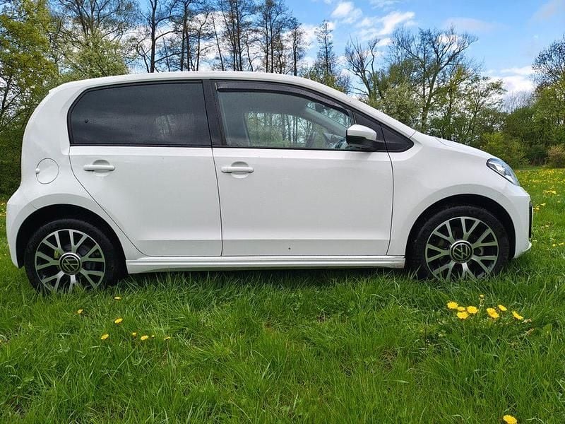 Gebraucht VW e-up! Edition 61 kW (83 PS) 2023 Weiß Kleinwagen