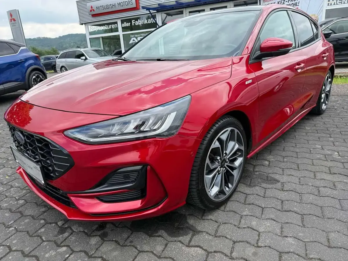 Brugt Ford Focus ST-Line X 155 HK (114 kW) 2023 Rød Hatchback