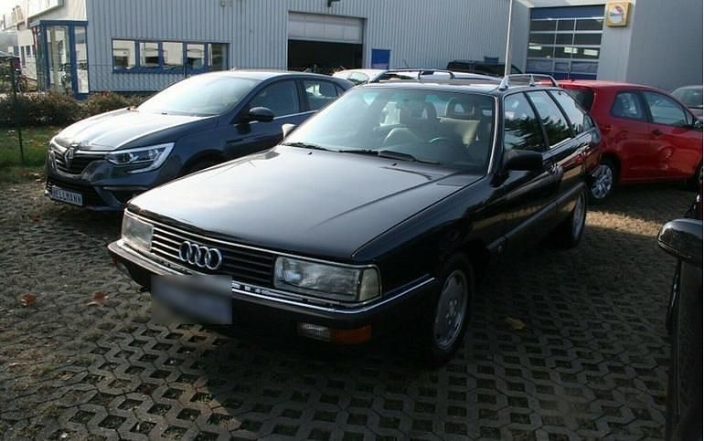 Grau Gebraucht 1988 Audi 100 Kombi | 9.999 € - Bild 1/4