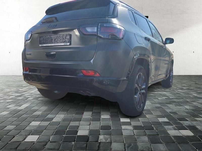Usado Jeep Compass 179 HP (131 kW) 2022 Preto SUV