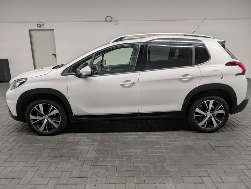 Gebraucht Peugeot 2008 Allure 110 PS (80 kW) 2018 Weiß (perlmuttweissmet.) SUV
