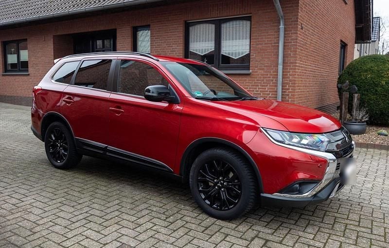 Gebraucht Mitsubishi Outlander 150 PS (110 kW) 2019 Rot SUV
