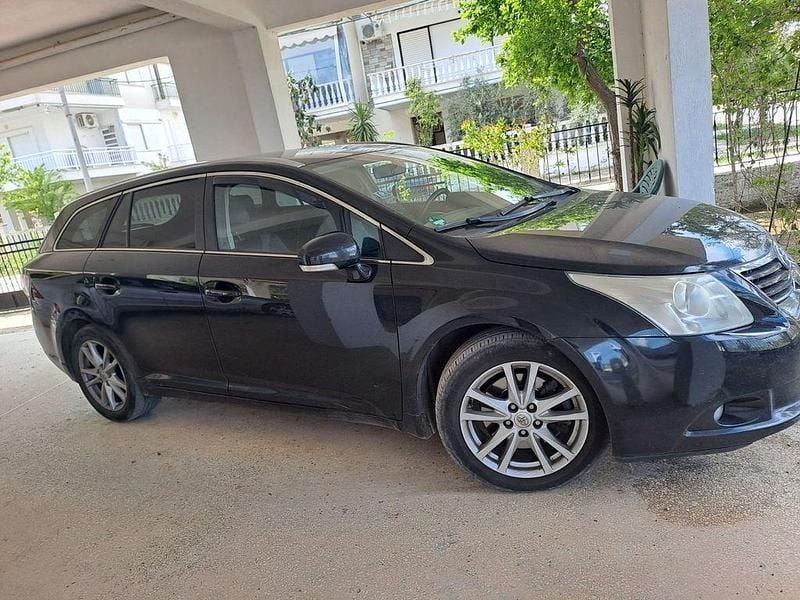 Schwarz Gebraucht 2010 Toyota Avensis Executive Kombi | 4.000 € (Fairer Preis) - Bild 1/4
