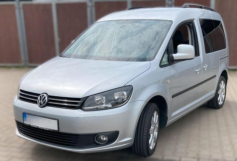 Silber Gebraucht 2013 VW Caddy Comfortline Van / Kleinbus | 12.200 € (Etwas zu teuer) - Bild 1/4