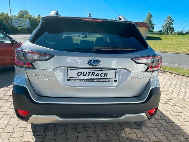 Gebraucht Subaru Outback Platinum 169 PS (124 kW) 2025 Ice silver SUV