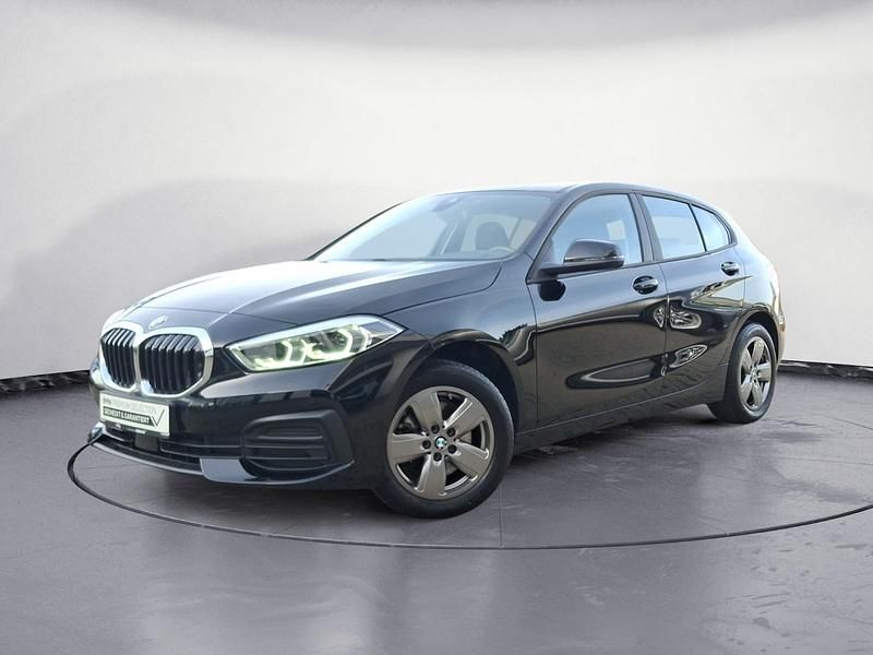 Schwarz Gebraucht 2022 BMW 118 Advantage Kleinwagen | 21.490 € (Fairer Preis) - Bild 1/4