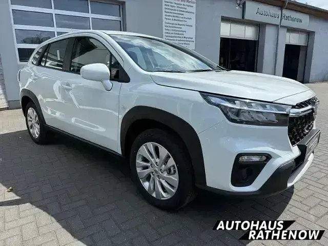 Neu Suzuki SX4 S-Cross 129 PS (94 kW) 2025 Weiss SUV