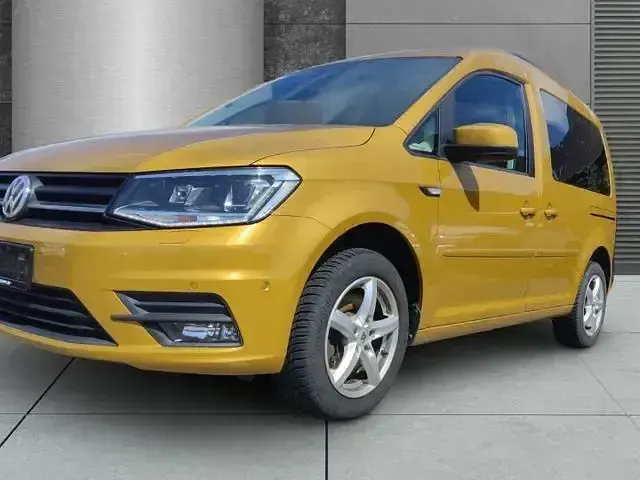 Gebraucht VW Caddy Trendline 150 PS (110 kW) 2017 Gelb Van / Kleinbus