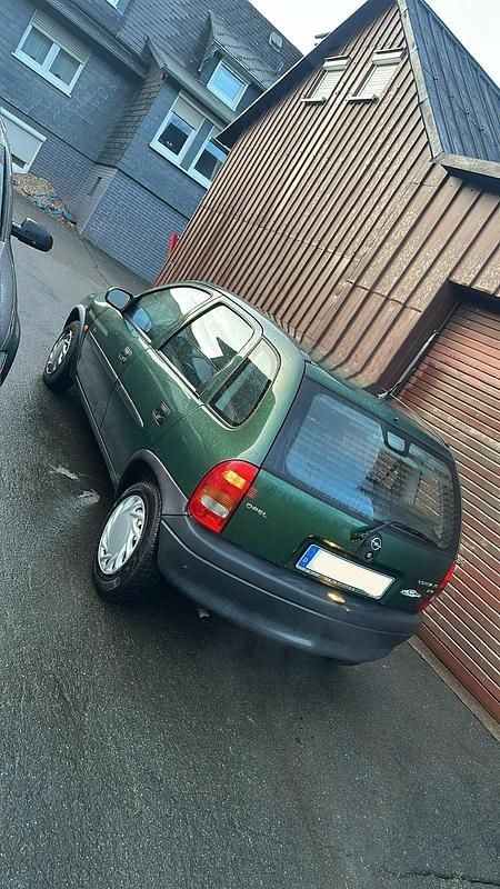 Gebraucht Opel Corsa 54 PS (39 kW) 1999 Grün Kleinwagen