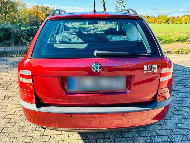 Gebraucht Skoda Octavia 102 PS (75 kW) 2008 Rot Kombi