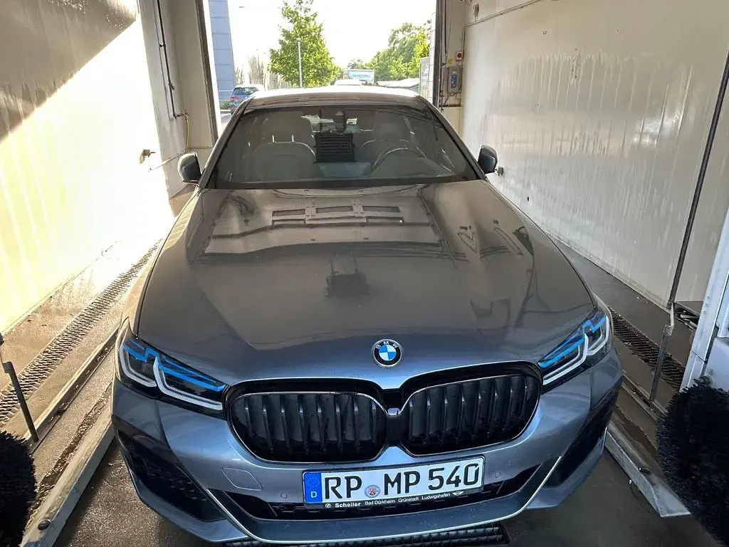 Gebraucht BMW 540 Performance 333 PS (244 kW) 2022 Grau Limousine