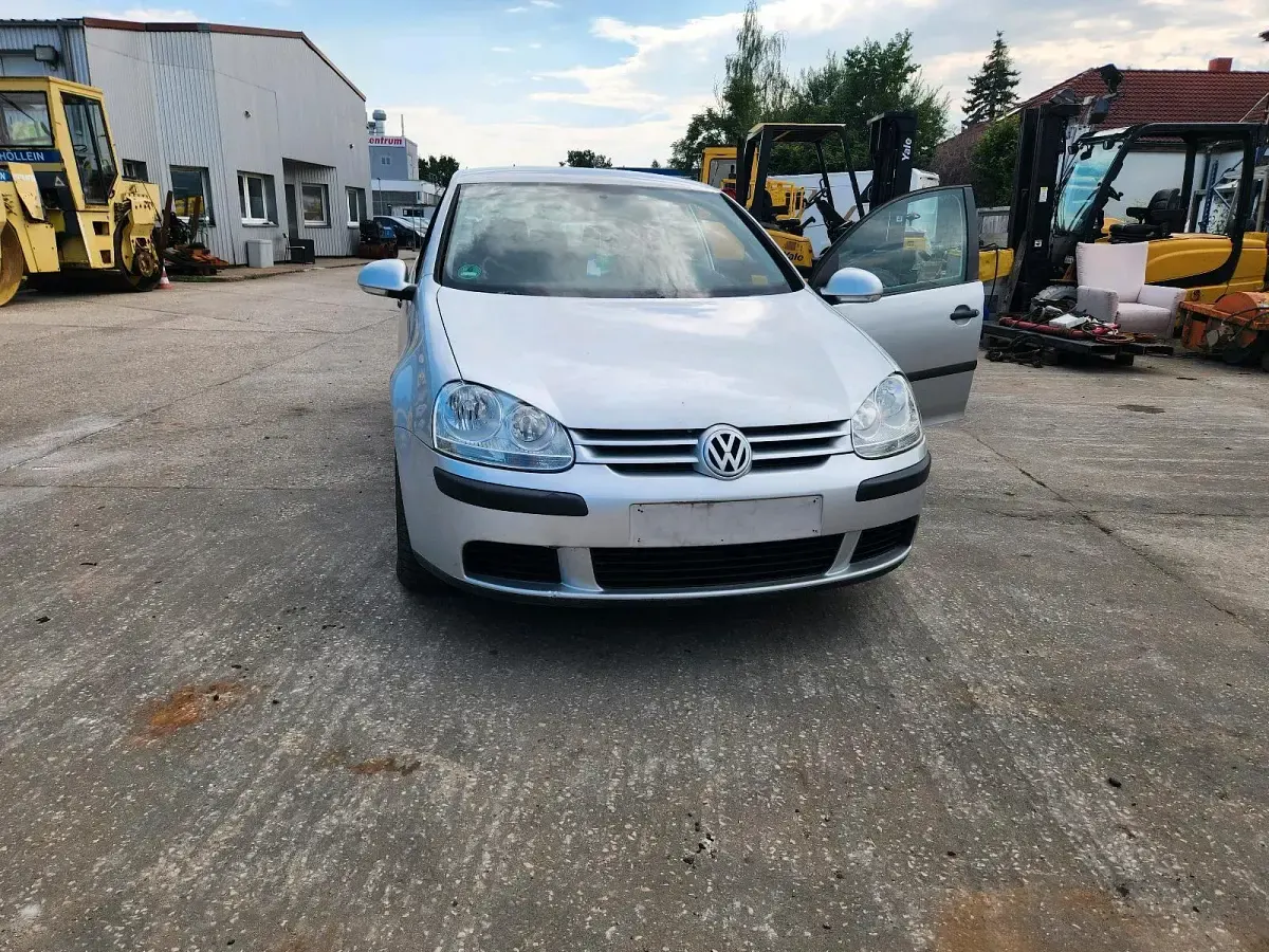 Gebraucht VW Golf IV 75 PS (55 kW) 2005 Silber Limousine