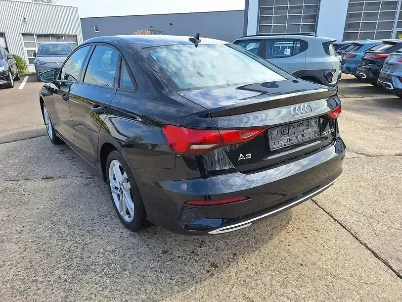 Gebraucht Audi A3 Advanced 110 PS (80 kW) 2021 Mythosschwarz metallic Limousine