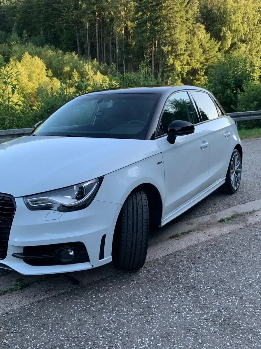 Gebraucht Audi A1 Sportback S-Line 122 PS (89 kW) 2014 Weiß Kleinwagen