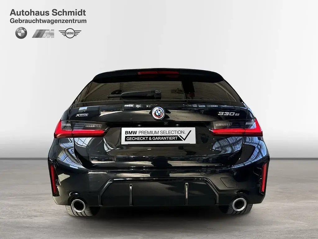 Gebraucht BMW 330 M Sport 184 PS (135 kW) 2023 Schwarz Limousine