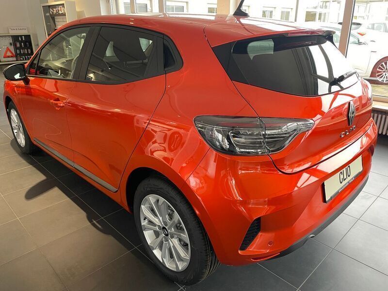 Gebraucht Renault Clio V Evolution 91 PS (66 kW) 2024 Orange Limousine
