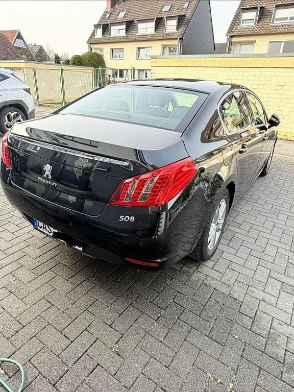 Gebraucht Peugeot 508 Allure 163 PS (119 kW) 2012 Schwarz Limousine